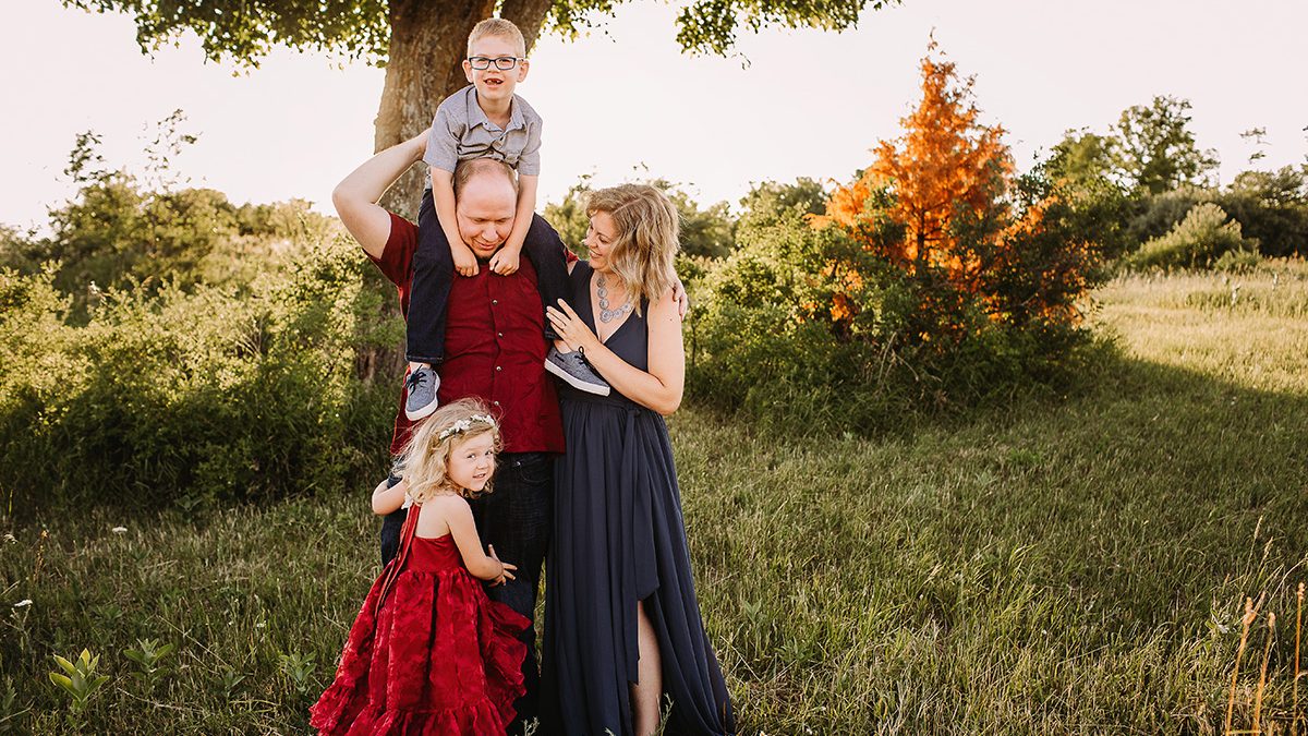 outdoor family session in newberry michigan