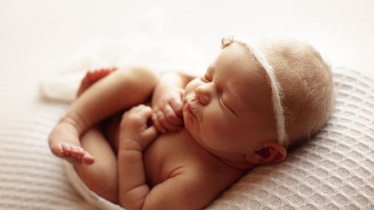 newborn girl photo session in upper michigan