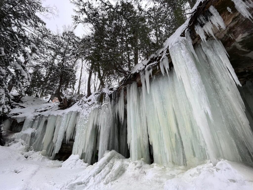 ice caves in Eben Michigan